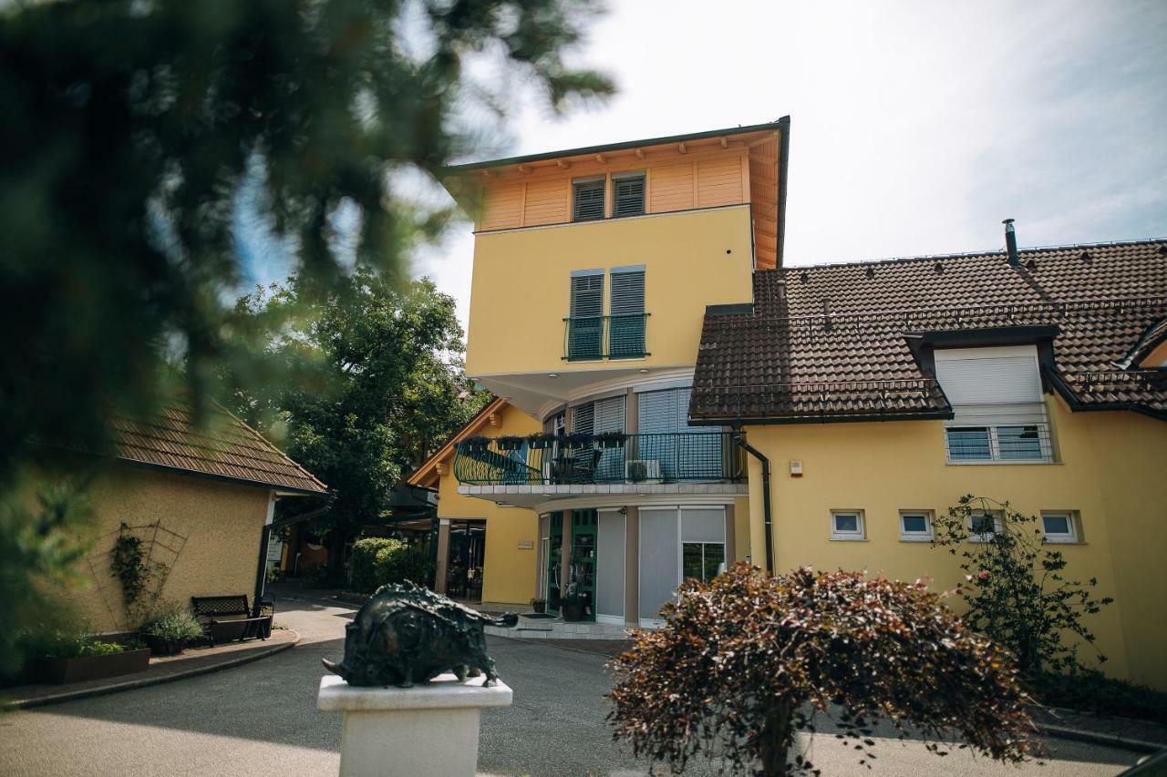 Gostilna In Motel Pri Lesniku Maribor Eksteriør billede